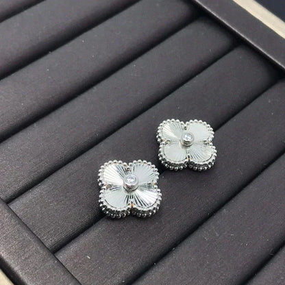 [Clover Jewelry]CLOVER MINI 9.5MM LASER EARRINGS