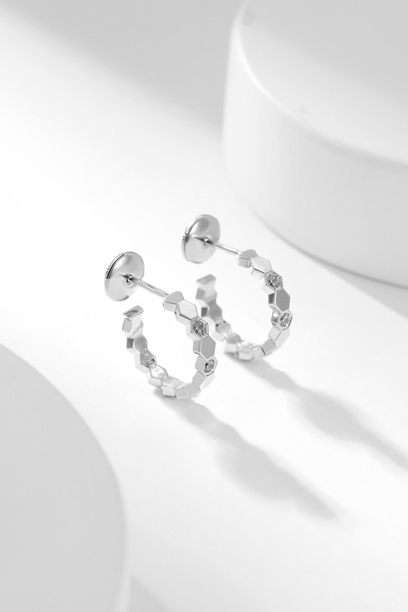 [Clover Jewelry]BEE LOVE DIAMOND HOOP EARRINGS