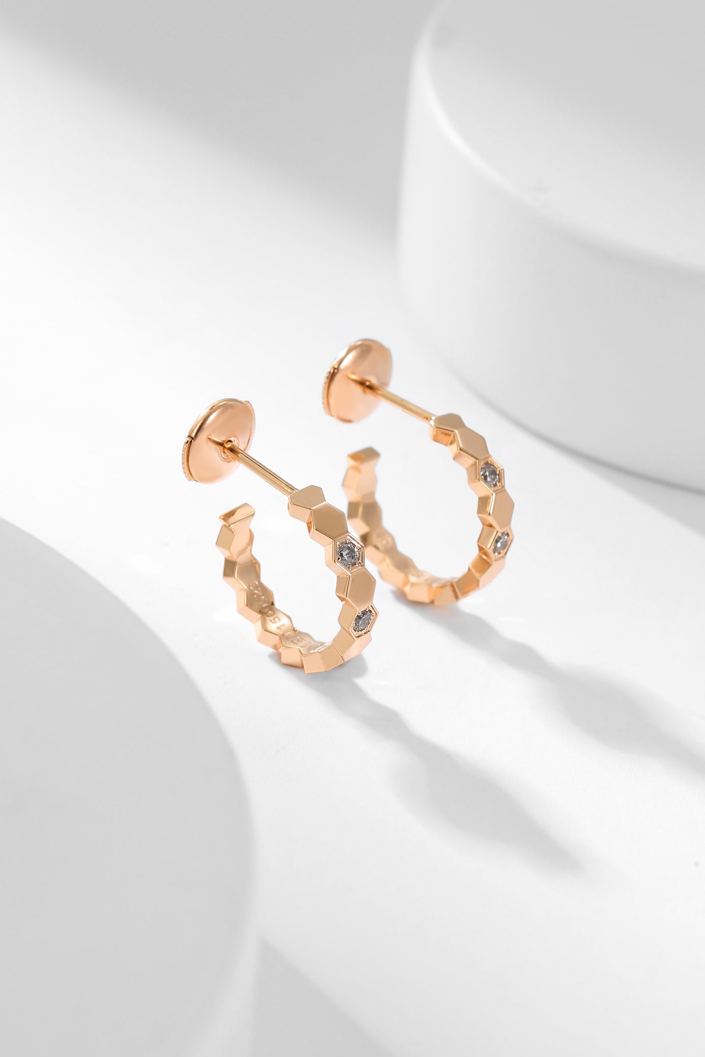 [Clover Jewelry]BEE LOVE DIAMOND HOOP EARRINGS
