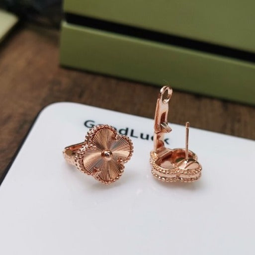 [Clover Jewelry]CLOVER MEDIUM STUD EARRINGS