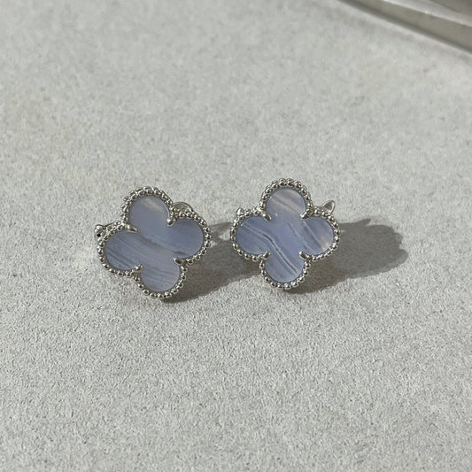 [Clover Jewelry]CLOVER CHALCEDONY SILVER STUD EARRINGS