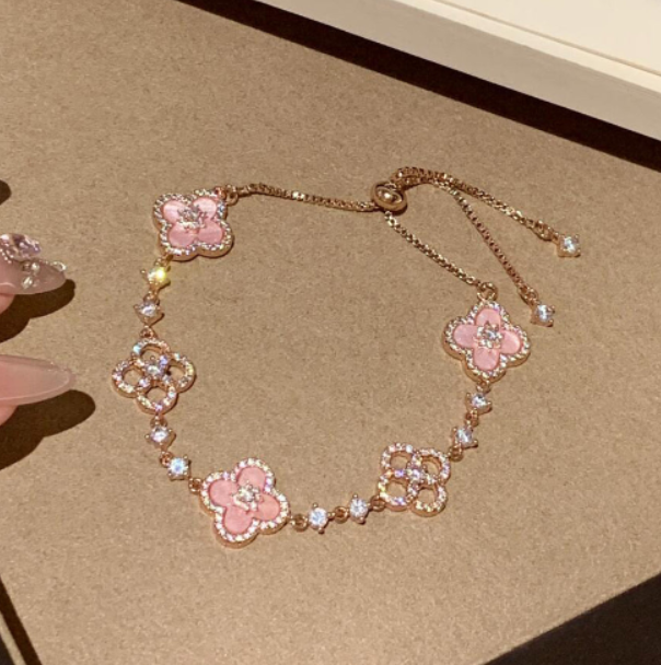 [Clover Jewelry]CLOVER 5 MOTIF PINK BLUE RED WHITE BRACELET