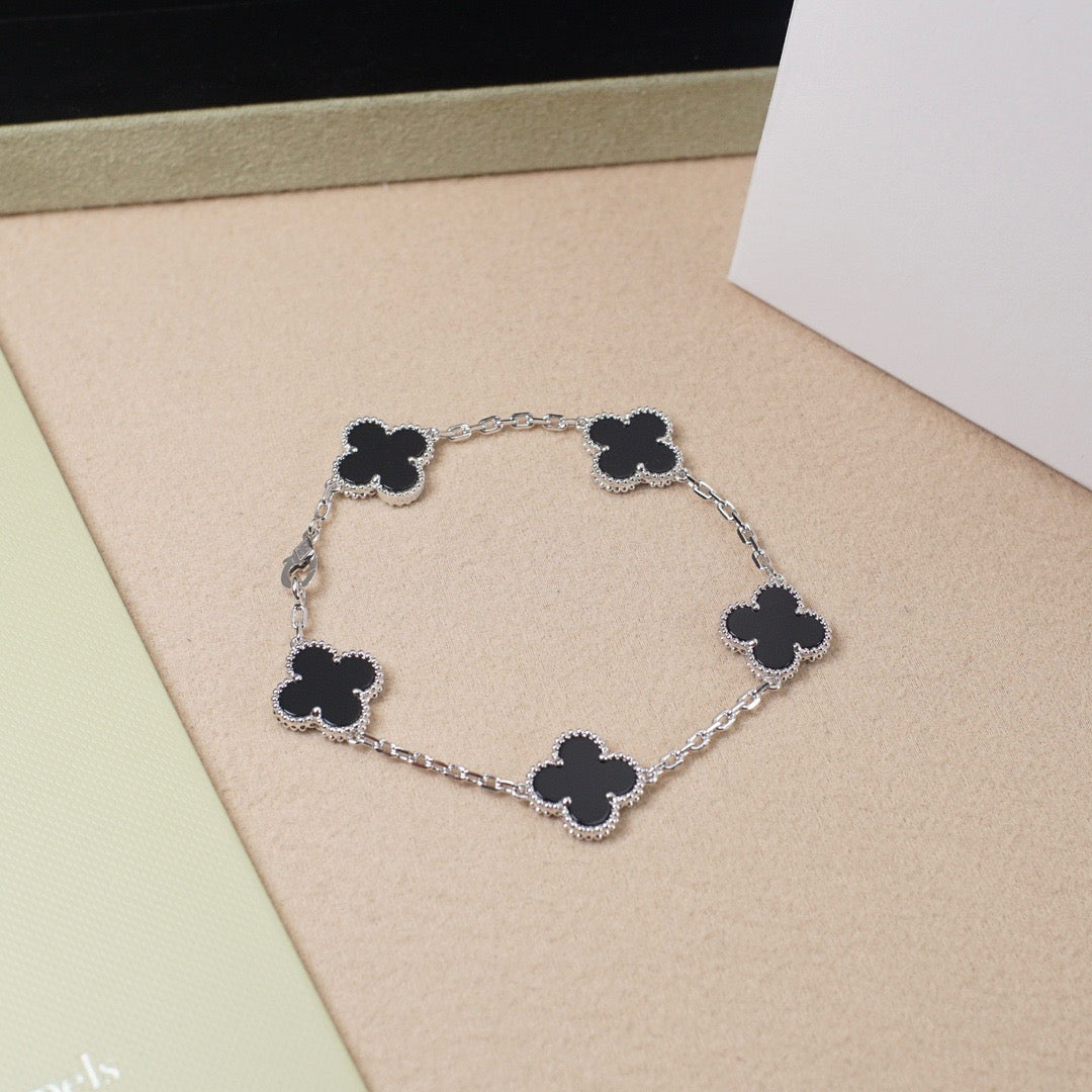 [Clover Jewelry]CLOVER 5 MOTIF ONYXS  BRACELET SILVER