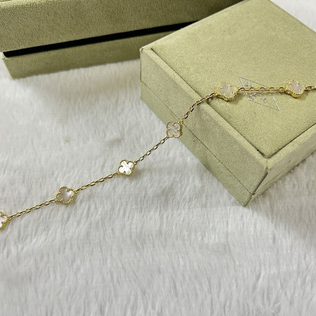 [Clover Jewelry]CLOVER 6 MOTIF WHITE MOP BRACELET