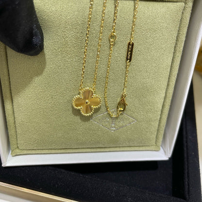 [Clover Jewelry]CLOVER 15MM LASER NECKLACE