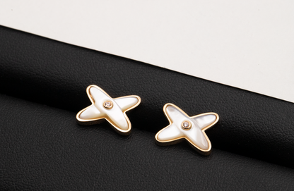 [Clover Jewelry]JEUX DE WHITE MOP PINK GOLD DIAMOND EARRINGS